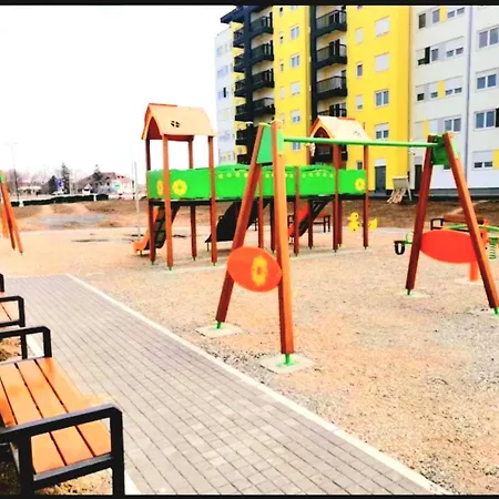 Penthouse Danube Exclusive, Parking, 90m2, Wifi Apartman Belgrád